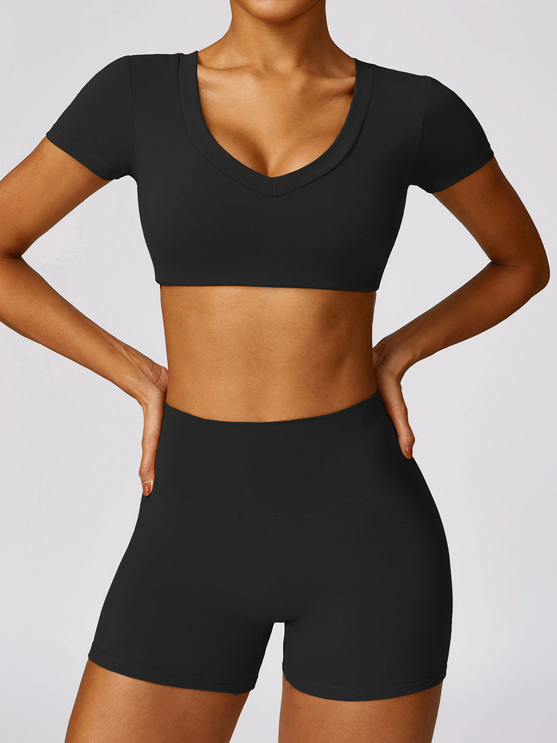 Scoop Neck Short Sleeve Cropped Active T-Shirt