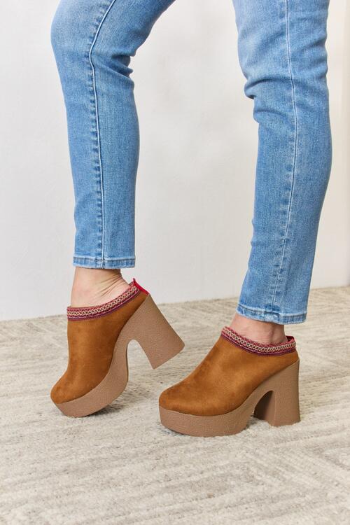 Legend Footwear Platform Suede Clog Heel